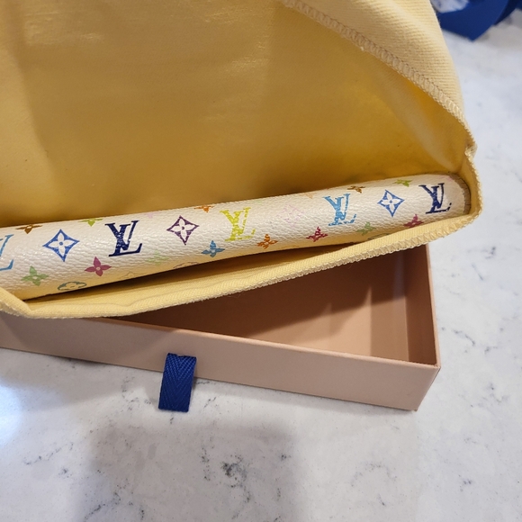 Louis Vuitton Murakami Wallet - Picture 11 of 12